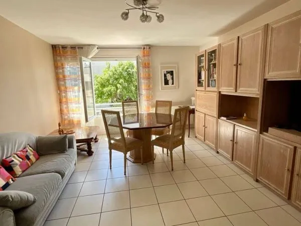 Appartement 1 pièce 60 m²