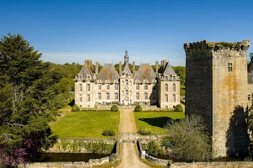Maison 20 pièces 1500 m²