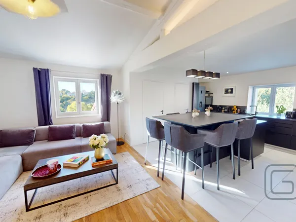 SAINT-DIDIER-AU-MONT-D'OR / APPARTEMENT T2 / 70 M2 / TRAVERS