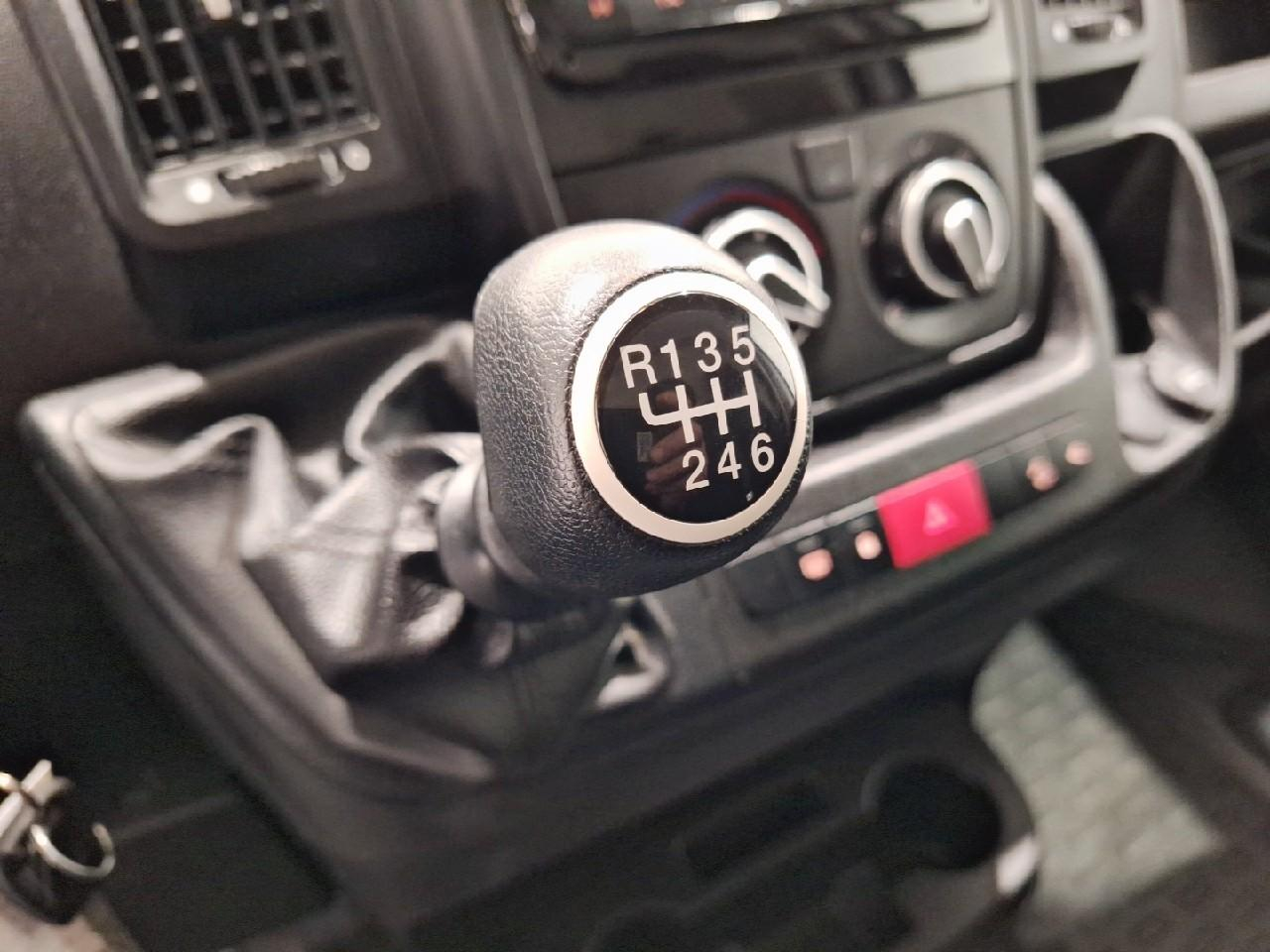 Citroën Jumper tole 35 l2h2 bluehdi 140 s&s bvm6 — photo 18