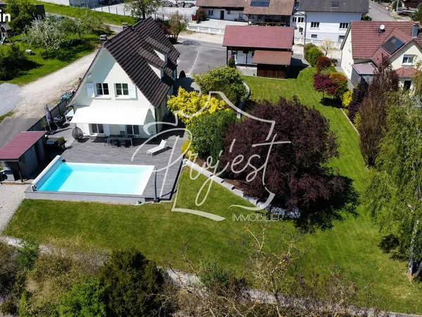 Villa 7 pièces 163 m²