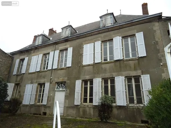 Immeuble de rapport 9 pièces 180 m²