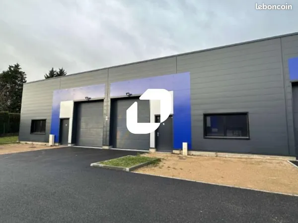 Local d'activité 295 m²