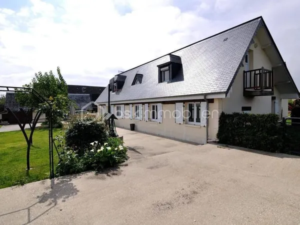 Pavillon 7 pièces 160 m²