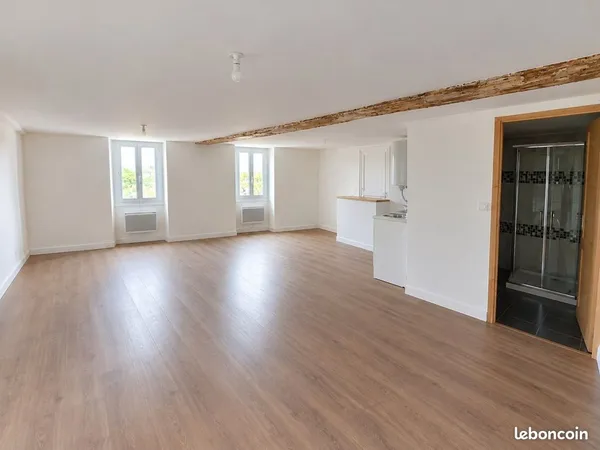 Appartement T2 séjour et chambre spacieux