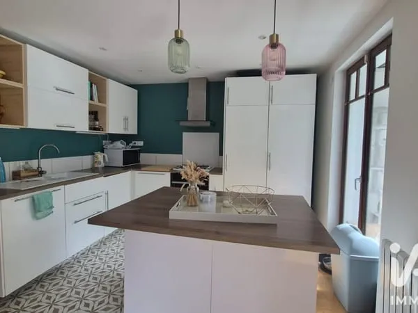 Maison 5 pièces 145 m²