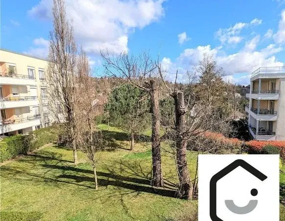 3 pièces 73 m2 à Montmorency Centre avec parc et balcon