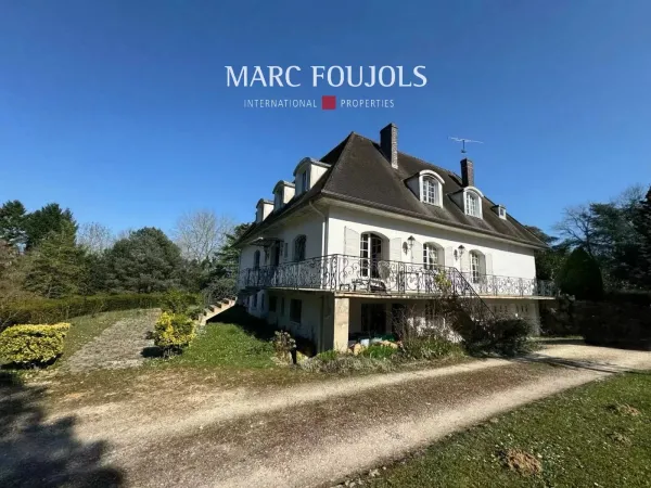 Maison 8 pièces 305 m²