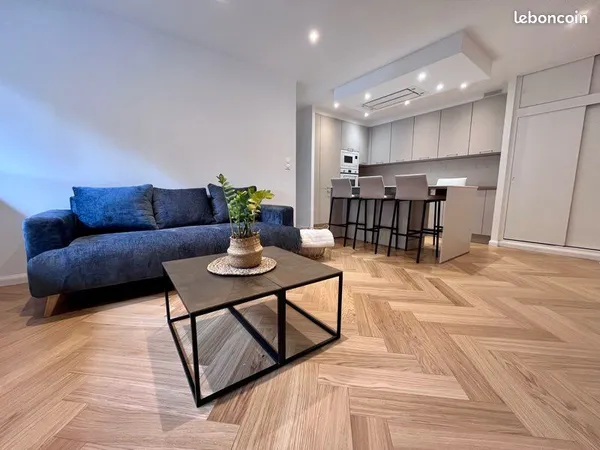 Appartement de charme entièrement rénové au coeur du quartier Saint-Michel - Saint-Brieuc