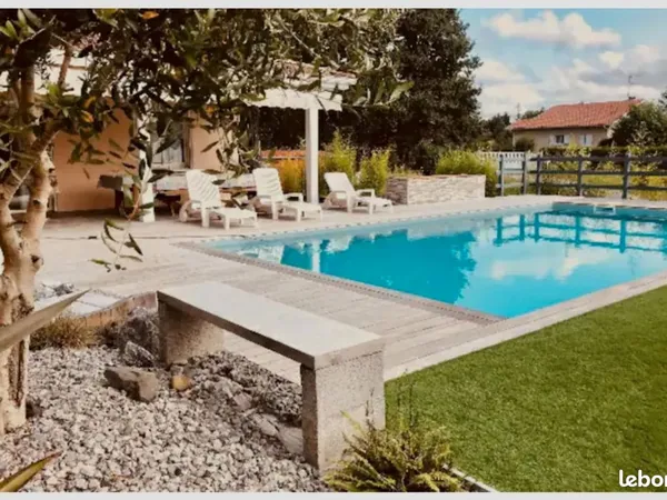Colocation 2 chambres privées dans villa 130m²