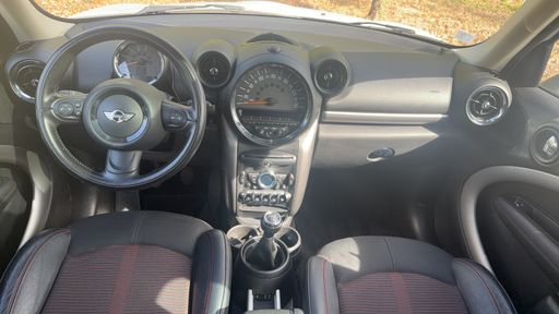 Mini Countryman 2.0 Cooper D 112 - Chili – 2016 – 127569 km – Diesel – Boîte Manuelle — photo 28