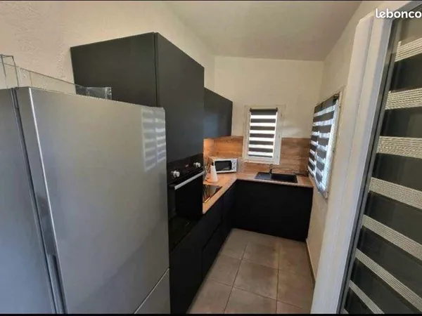 Haut de villa - T4 - climatisé - parking
