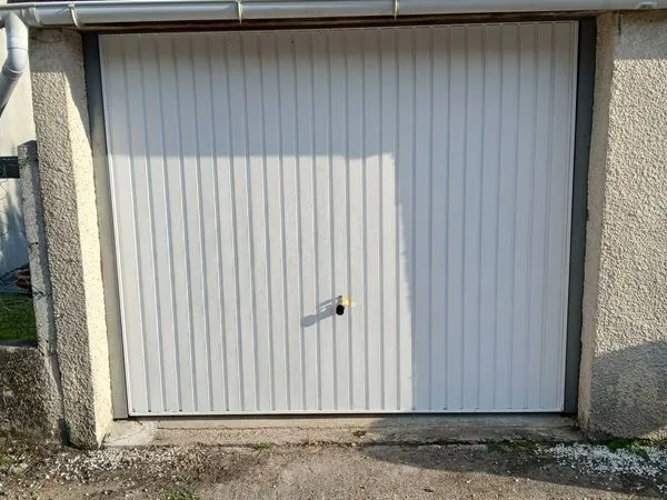 À louer - Box de 15 m2