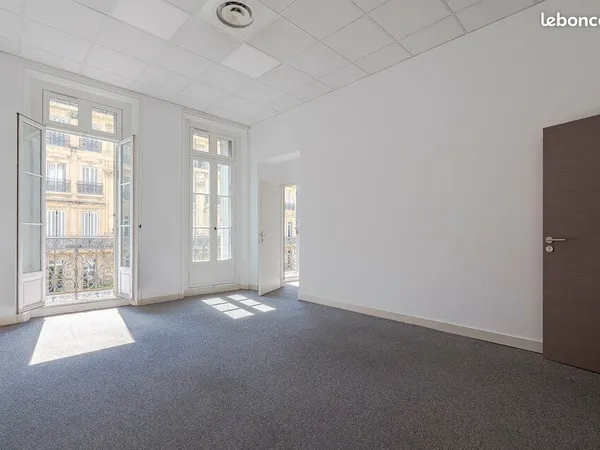 Bureaux 123 m² MARSEILLE