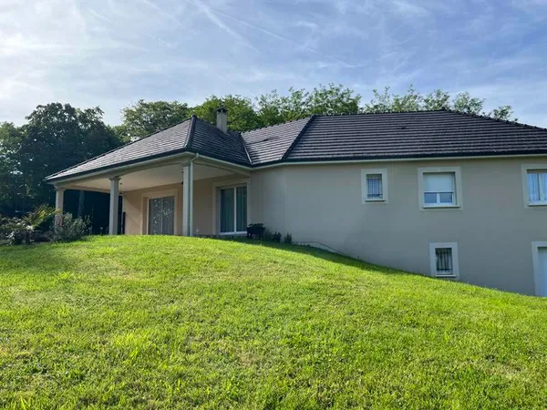 Maison 6 pièces 150 m²