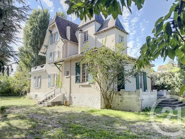 Maison 7 pièces 190 m²