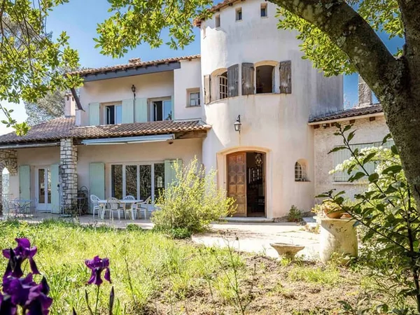Maison 7 pièces 200 m²