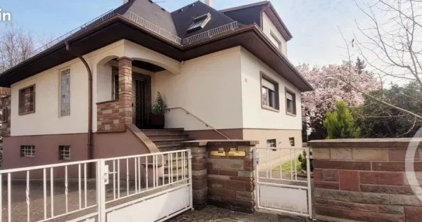 Maison 7 pièces 204 m²
