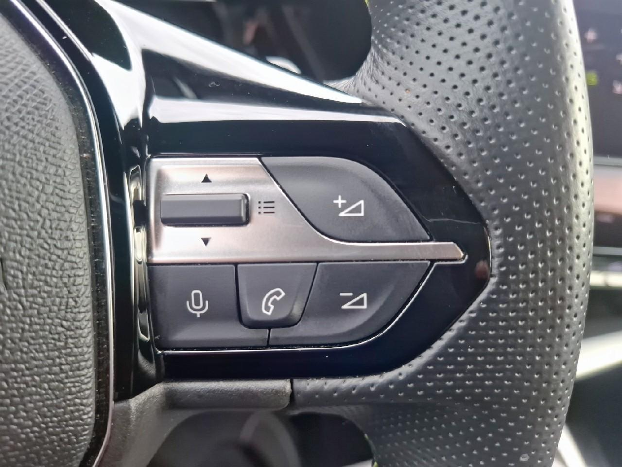 Peugeot 308 phev 180ch gt e-eat8 — photo 15