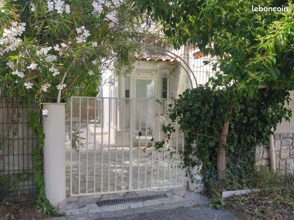 Charmant appartement rénové avec jardin Golfe Juan