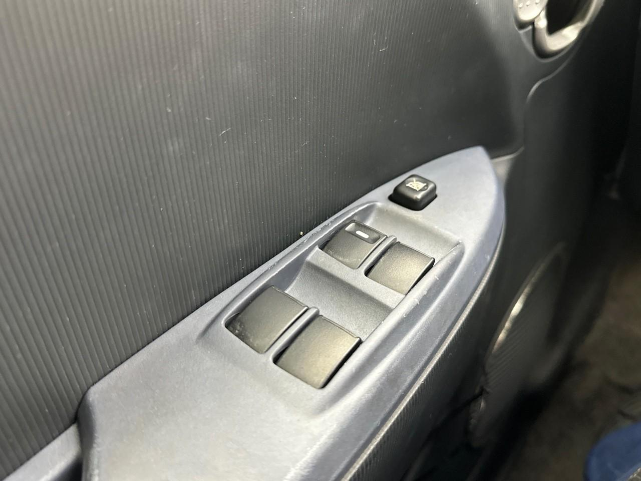 Peugeot Ion electrique active — photo 15