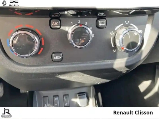 Dacia Spring 45ch essential — photo 14