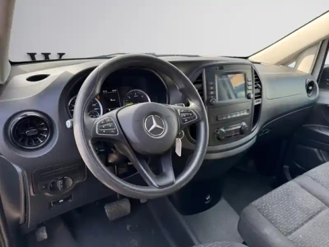 Mercedes Vito 114 cdi fourgon long pro 9g-tr — photo 11