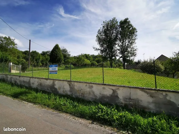 Terrain constructible à partir de 29 000 FAI - Venizy