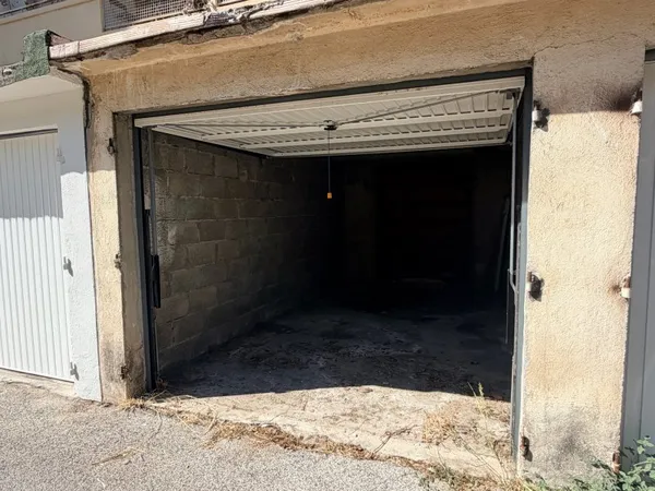 Stationnement Location Toulon   150€