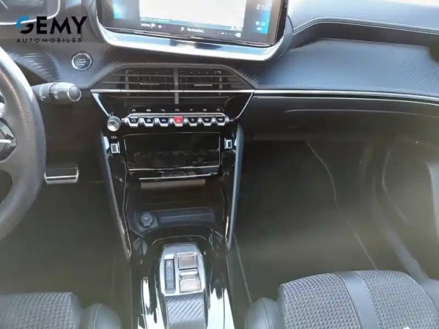 Peugeot 2008 puretech 130 s&amp;s eat8 — photo 12
