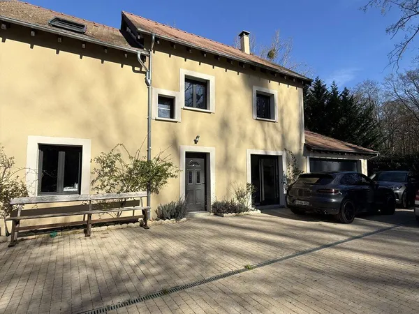 Maison 8 pièces 220 m²