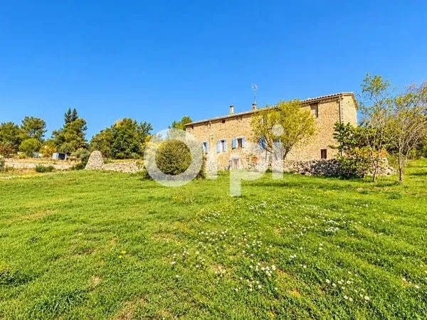 Maison 8 pièces 199 m²