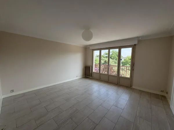 A LOUER - GROUPE GIBOIRE - APPARTEMENT T4 - RENNES