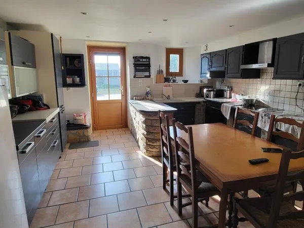 Maison 7 pièces 183 m²