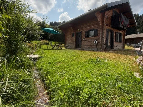 Chalet cosy à 815 m d'altitude