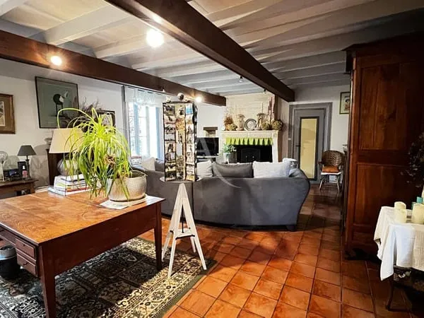 Maison 9 pièces 187 m²
