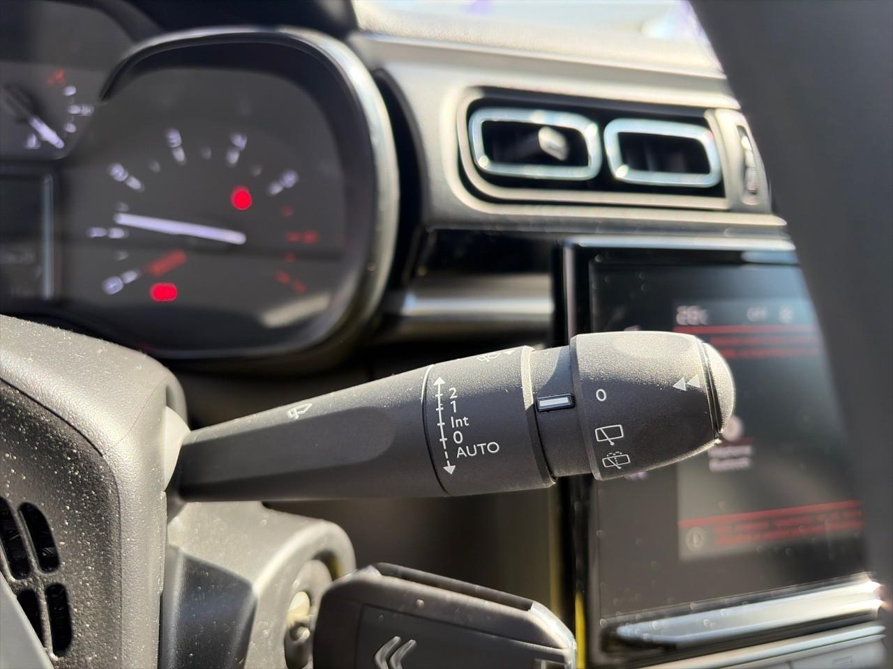 Citroën C3 1.2 puretech 83ch s&s shine — photo 17
