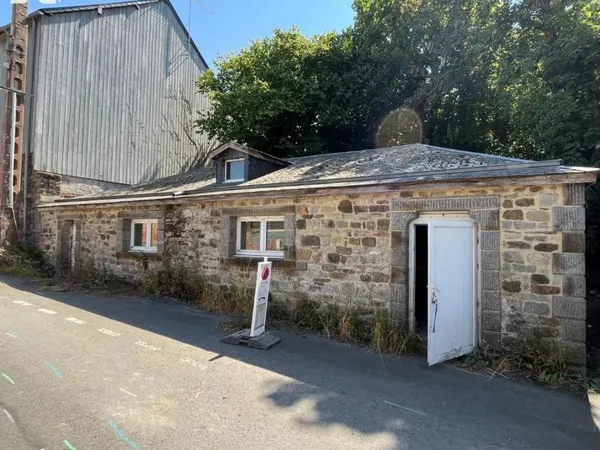 Local 81 m²