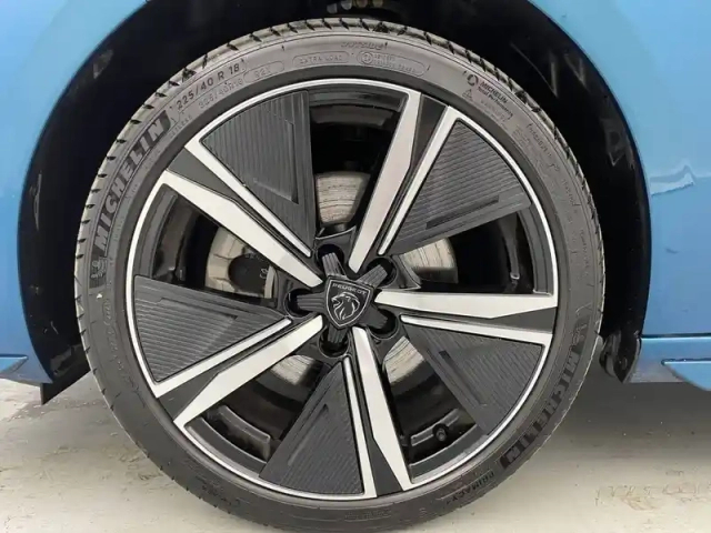 Peugeot 308 hybrid 136 e-dcs6 — photo 81