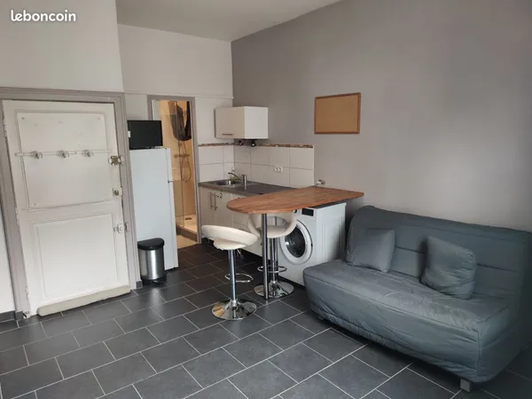 Studio meublé Hyper centre Angers-Dispo le 25 novembre 2026