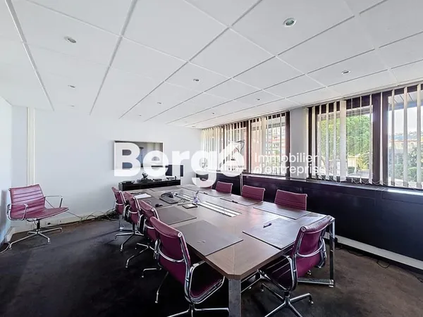 Bureaux 162 m²