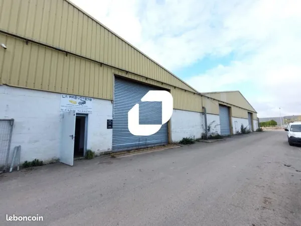 Local industriel 4 680 m²