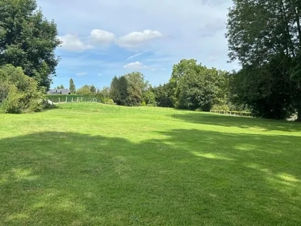 Terrain 930 m²