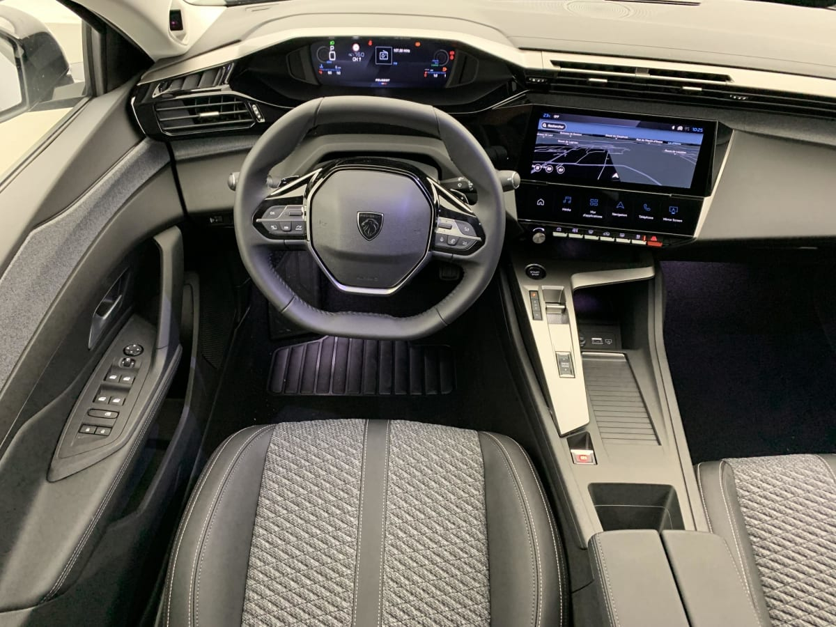 Peugeot 308 — photo 13