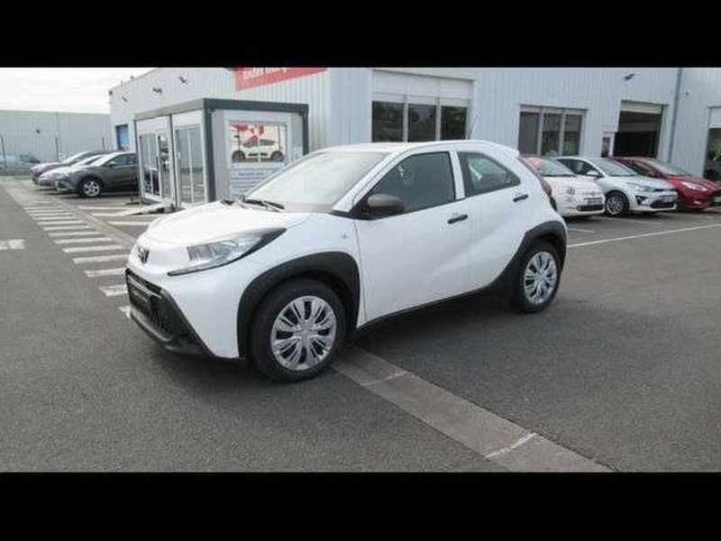 Toyota AYGO Toyota Aygo X 1.0 VVT-i 72ch Active Business — photo 1
