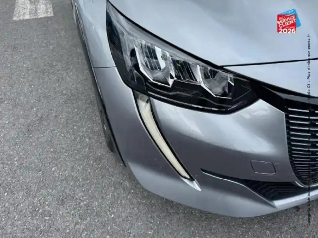Peugeot 208 e- 136ch allure — photo 13