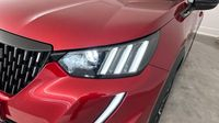 Peugeot 2008 1.2 PureTech 130ch S&S GT EAT8 — photo 17