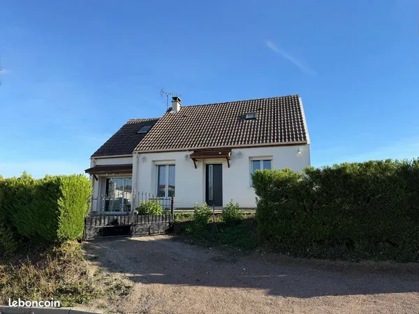 Maison individuelle - 3 pièces - 90 m²