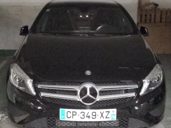 ?? place de parking paris 1er ??