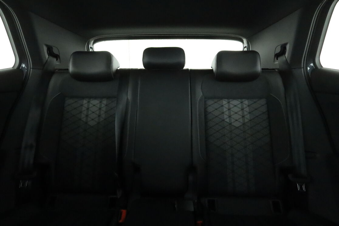 Volkswagen T-Cross 1.0 TSI R-Line DSG — photo 14